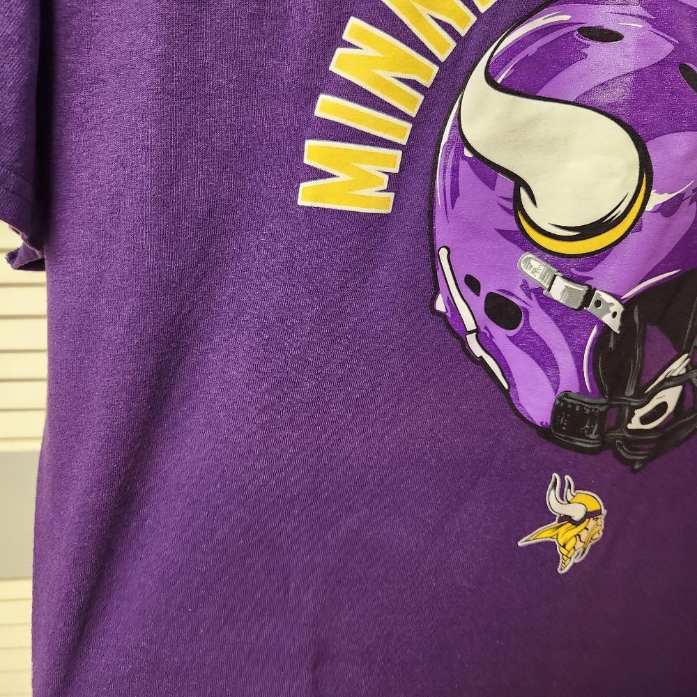 MINNESOTA VIKINGS T-SHIRT Size Large - Picture 2 of 7